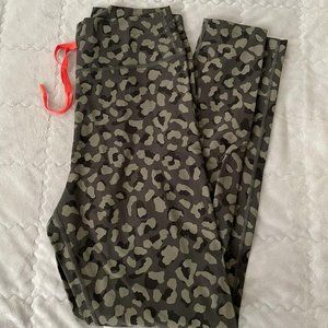 Sarah's Day Green Camo Leopard Full Length Leggings